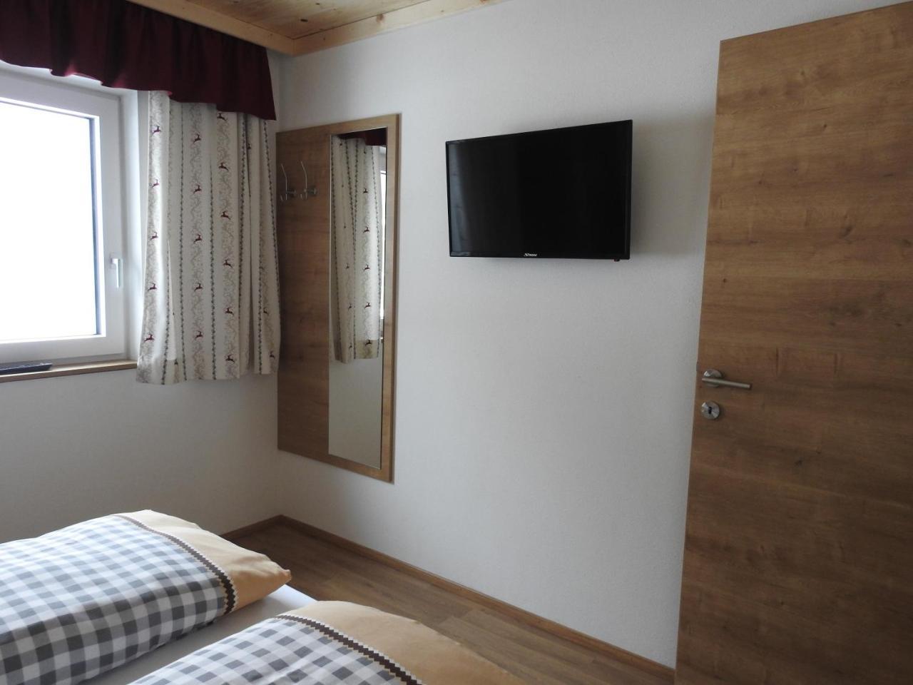 Ferienwohnung Bergschlössl Goldegg im Pongau Exterior foto